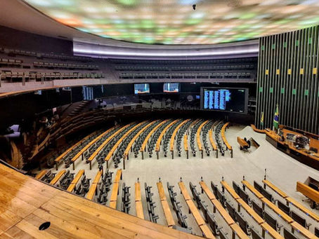 PL elege 121 deputados e mantém maior bancada na Câmara