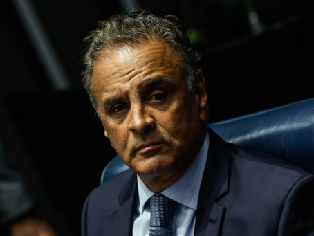 Aécio Neves desiste de candidatura e diz que PSDB não lançará nome ao Planalto este ano