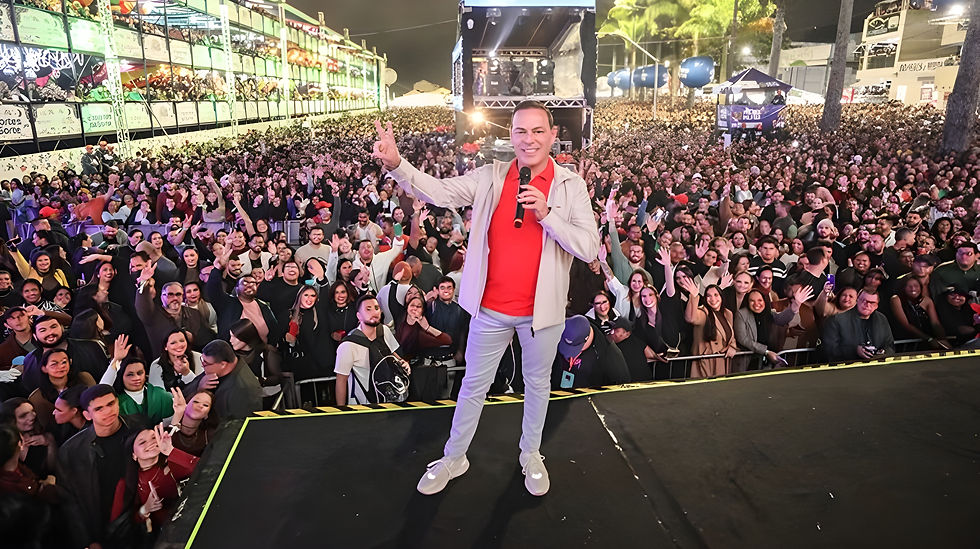 Justiça proíbe prefeito de Garanhuns de fazer promoção pessoal em eventos públicos