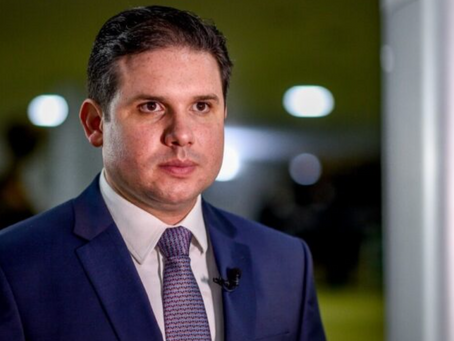 Hugo Motta indica simpatia a pautas contrárias ao governo Lula