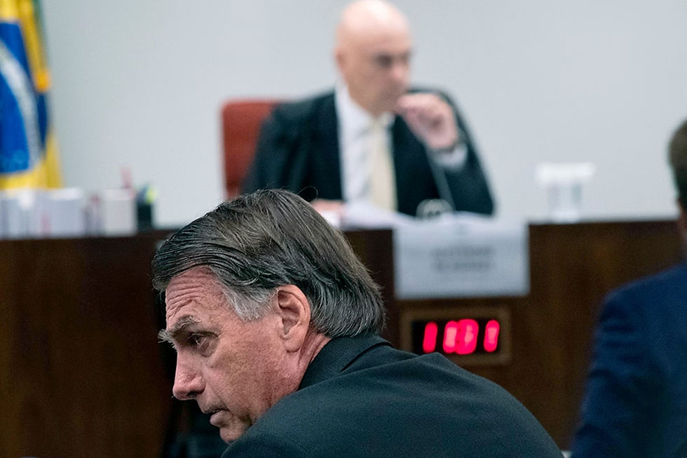 O ministro pretende ordenar que Bolsonaro cumpra pena em cela especial na Papuda, em Brasília
