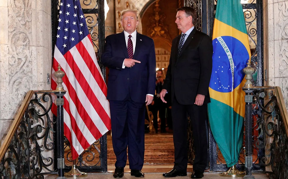 O presidente dos EUA, Donald Trump, e o ex-presidente do Brasil, Jair Bolsonaro