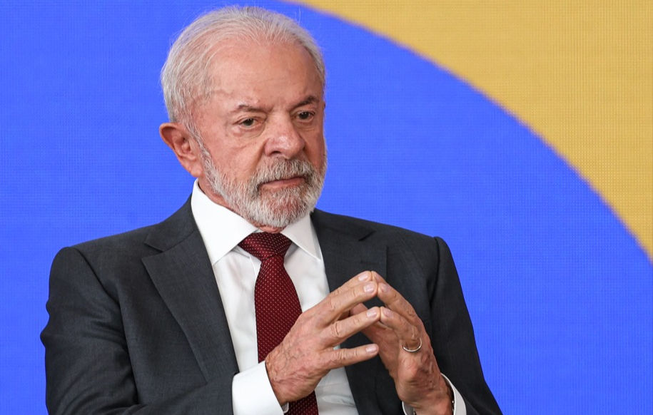 Lula entra no ano da eleição reprovado por 57% dos brasileiros, diz PoderData