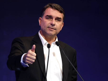 Pré-campanha de Flávio é procurada por mulheres para contribuir com programa de governo