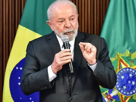 PT defende reeleição de Lula e manda recados aos ministros Zanin e Rui Costa