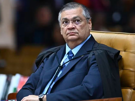 Suspensão de R$ 4 bi em emendas por Flávio Dino amplia atrito entre poderes