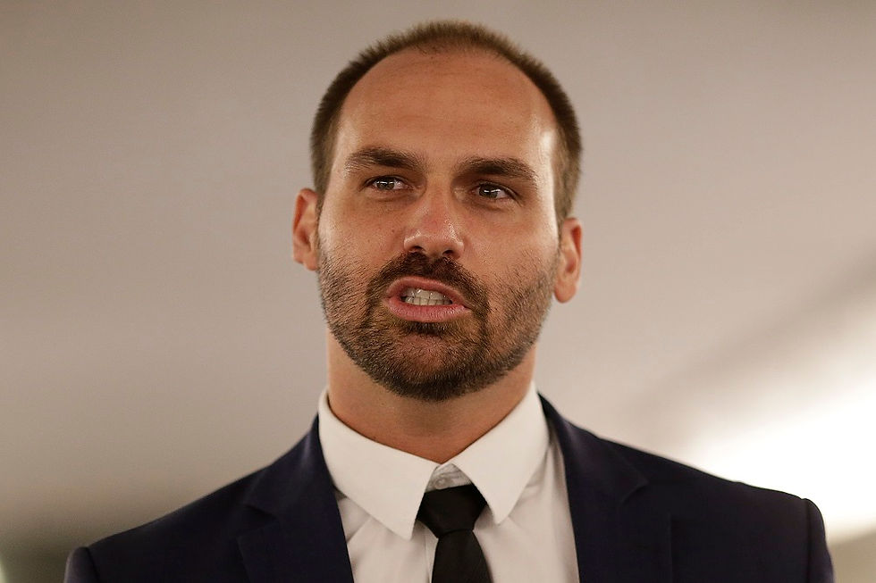 "Eu abri mão do meu mandato. Estou aqui nos Estados Unidos exclusivamente para essa pauta"