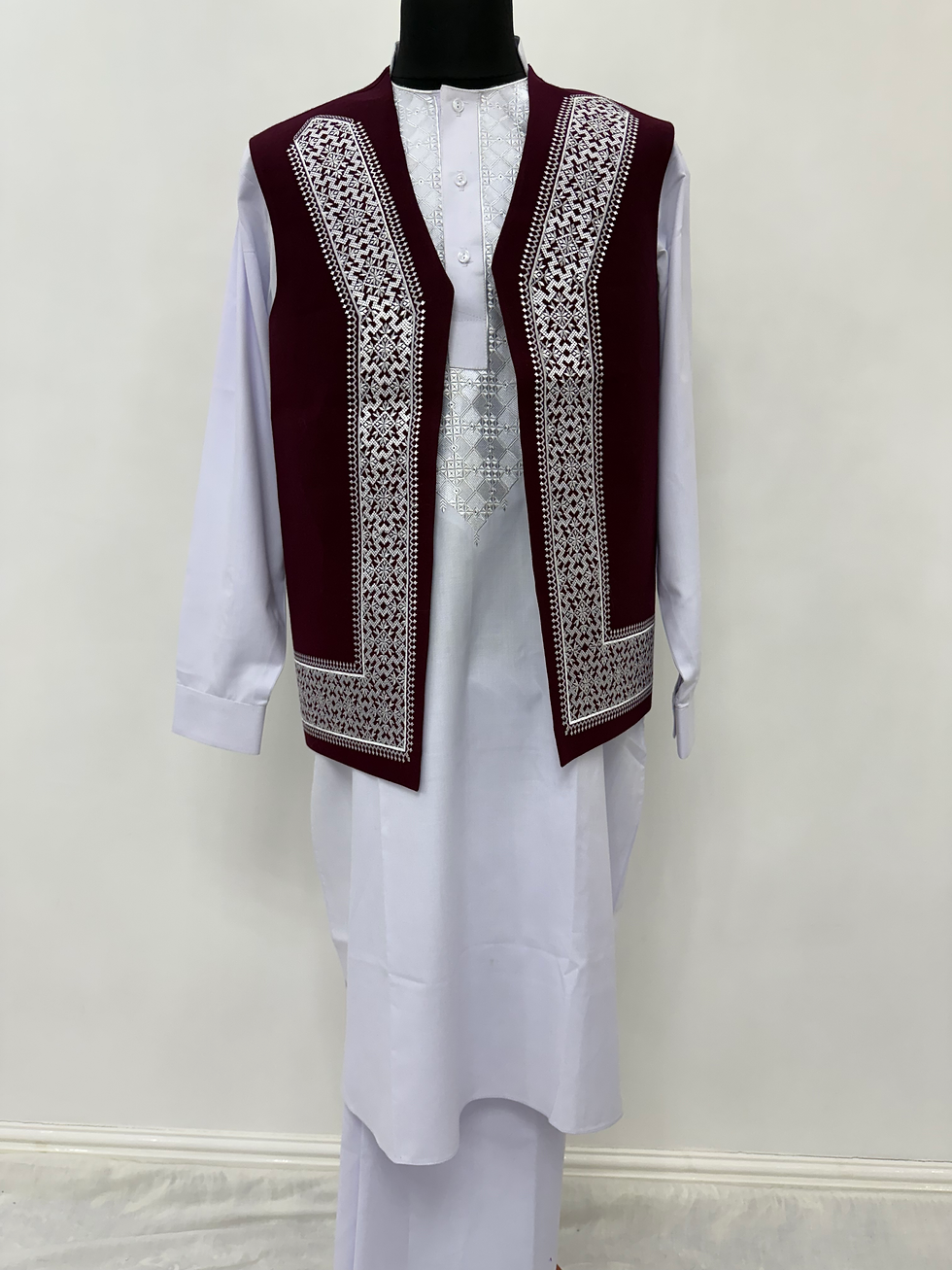 Thumbnail: Khamak vest with hat