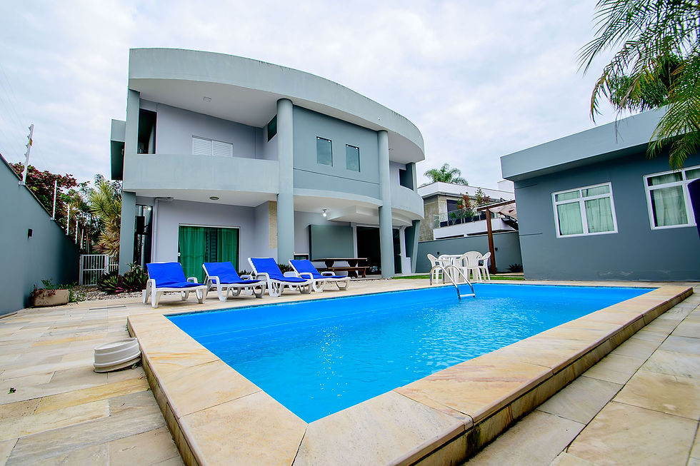 ¡Lujo y Confort en Jurerê Internacional! Espectacular Casa con 6 Suites