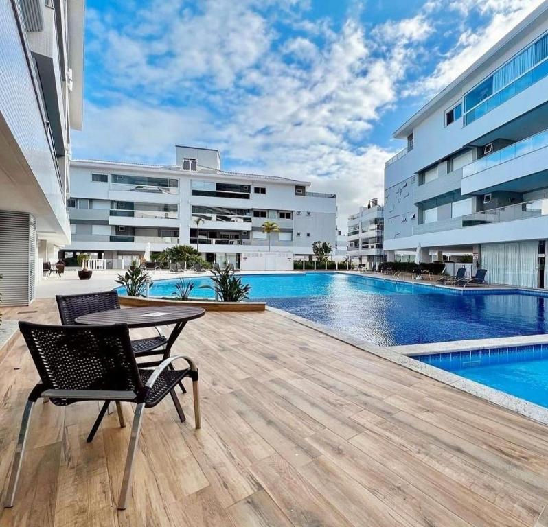 ¡Lujo y Comodidad en Ingleses! Espectacular Apartamento de 2 Suites en Condominio Club