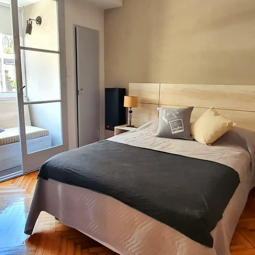 Exclusivo 2 Ambientes en Recoleta – Estilo Industrial y Luminosidad Total