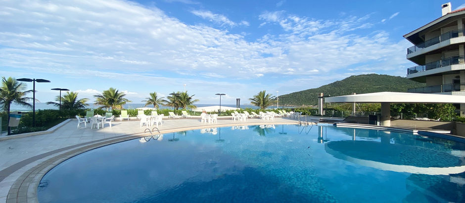 Frente al Mar en Praia Brava! Apartamento de 3 Dormitorios con Vistas y Amenities