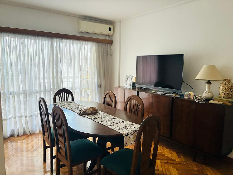 Villa Ortúzar: Amplio 2 Ambientes con Balcón y Conectividad Total