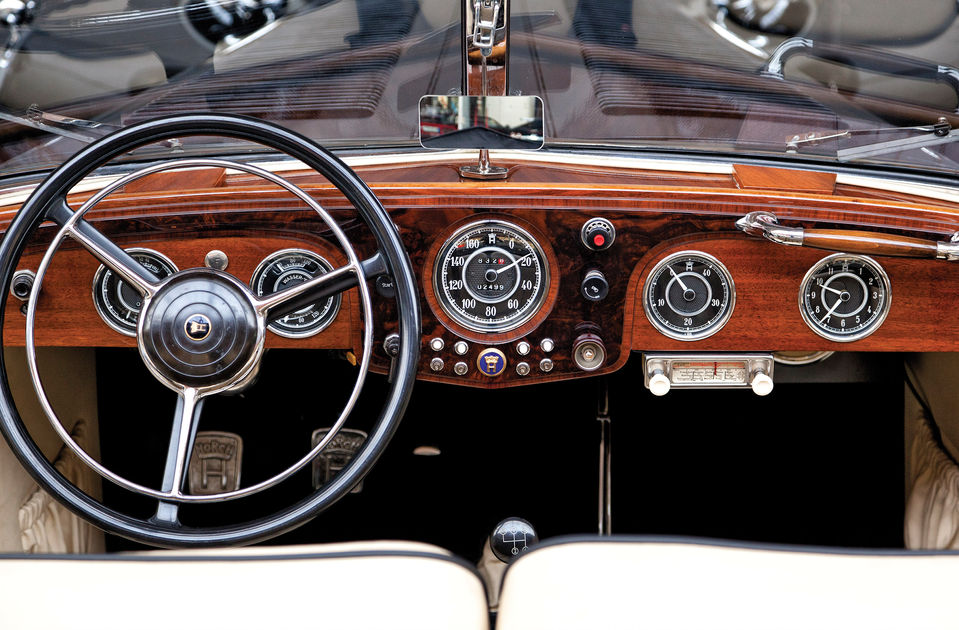 1940 Horch  853A Sportcabriolet Interior