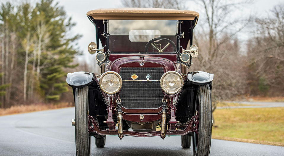 1915 Lozier Type 82 Seven-Passenger Touring