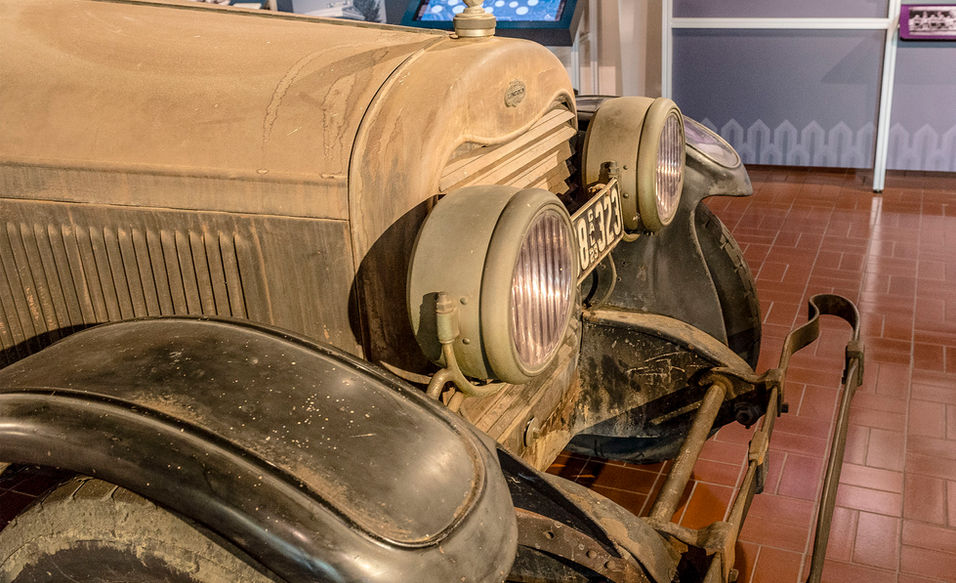 1923 Lincoln Type 123A Phaeton by Brunn Headlights