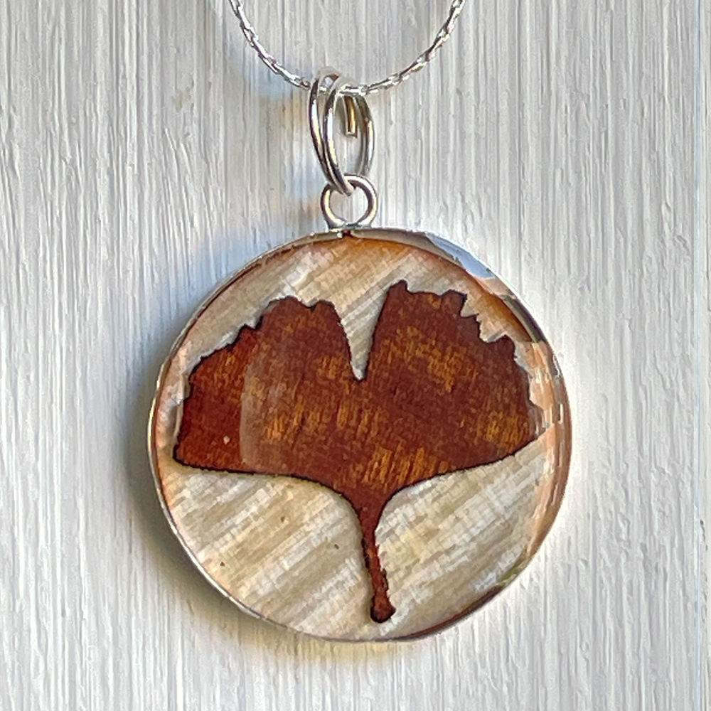 Gingko Pendant, Round L3