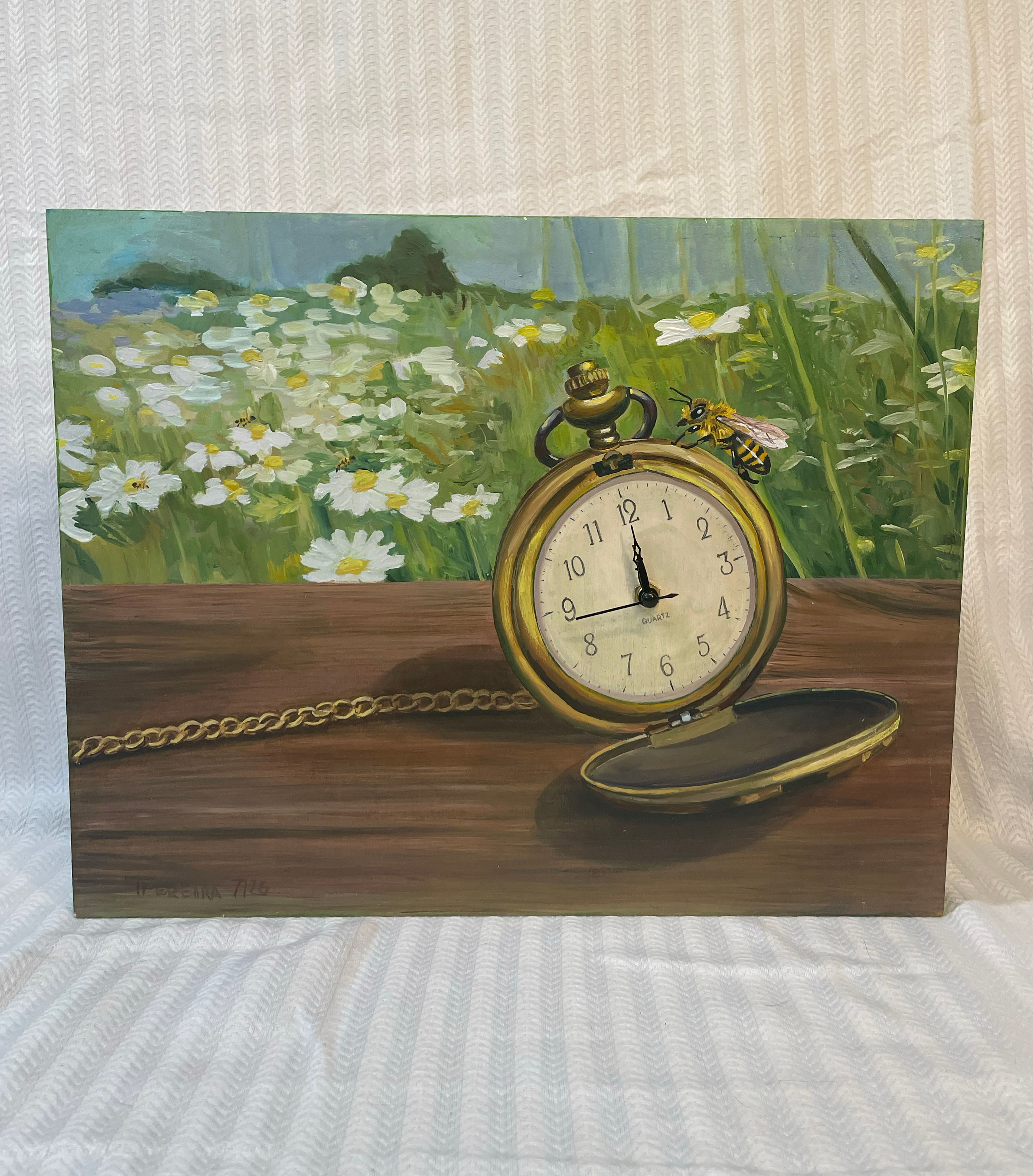 Bee on Time, Daisy Meadow