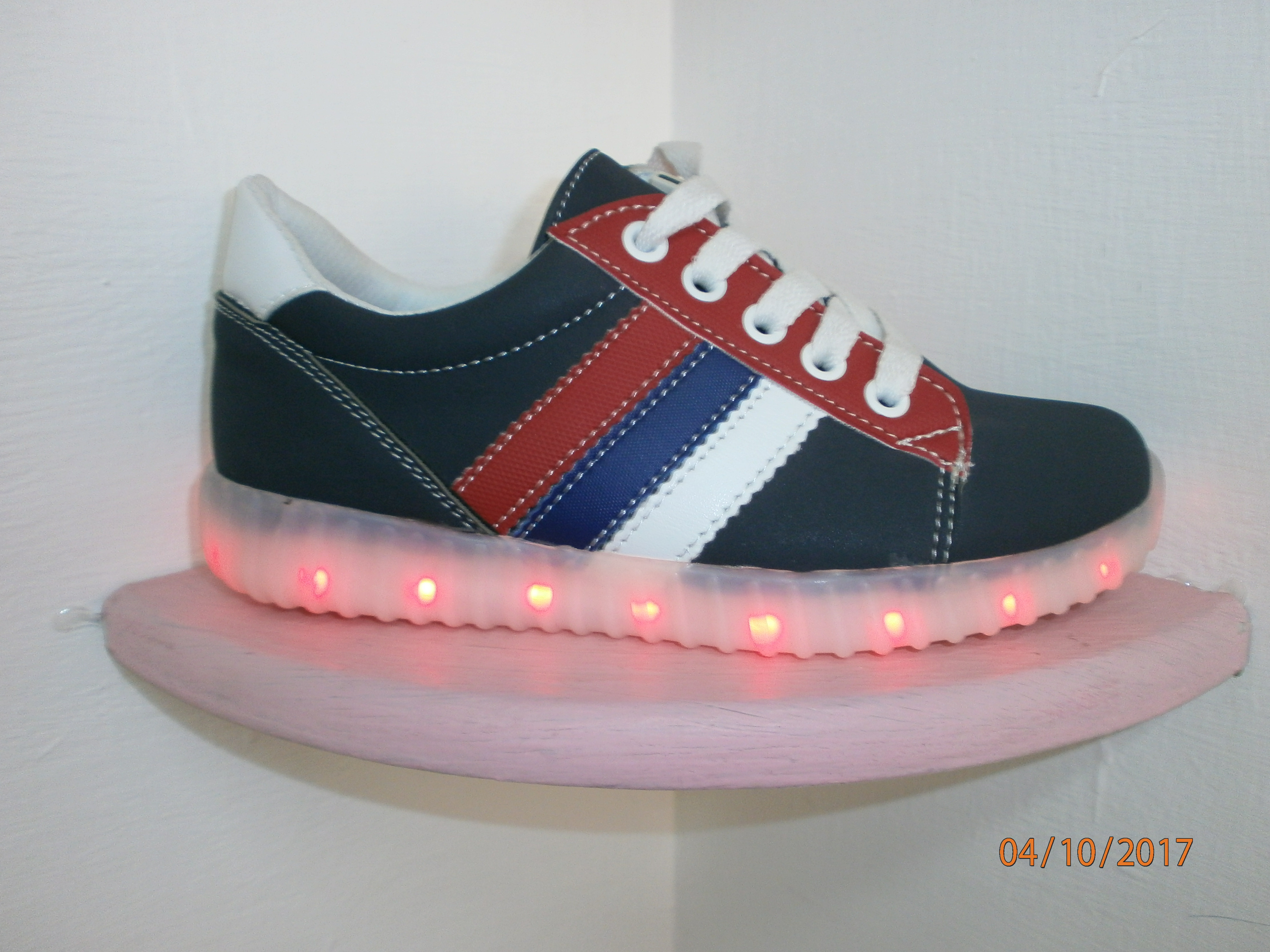 ZAPATOS LUCES CHICO
