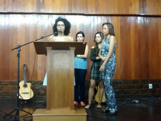 Jovens na contramão do mundo