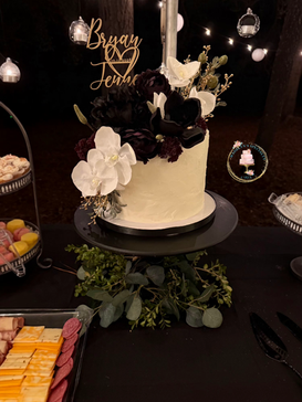 One-Tier Elegant Textured Buttercream Wedding Cake
Evans GA, Augusta GA, North Augusta SC, Aiken SC, Grovetown GA, Martinez GA and Hephzibah GA
