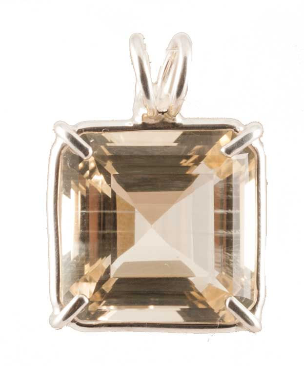 Thumbnail: Earth Heart Crystal Pendants Rose Quartz