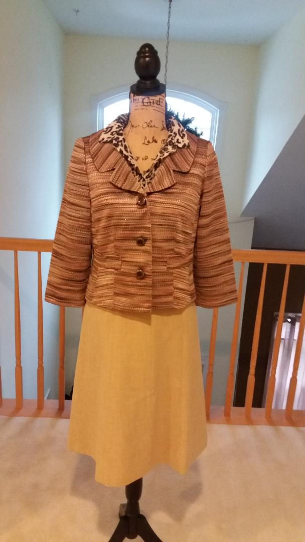 Women's Skirt Suit