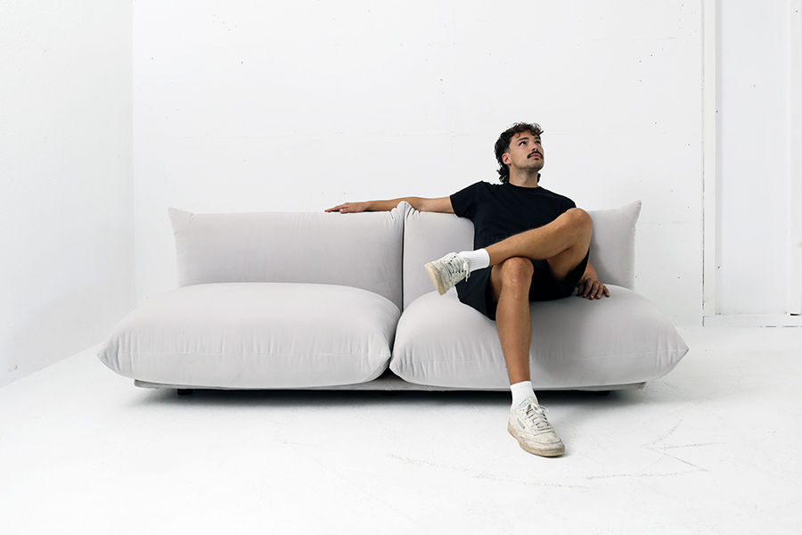 Jordi Bucher, Grafikdesigner und Gründer Moebu, im Moebu Showroom
