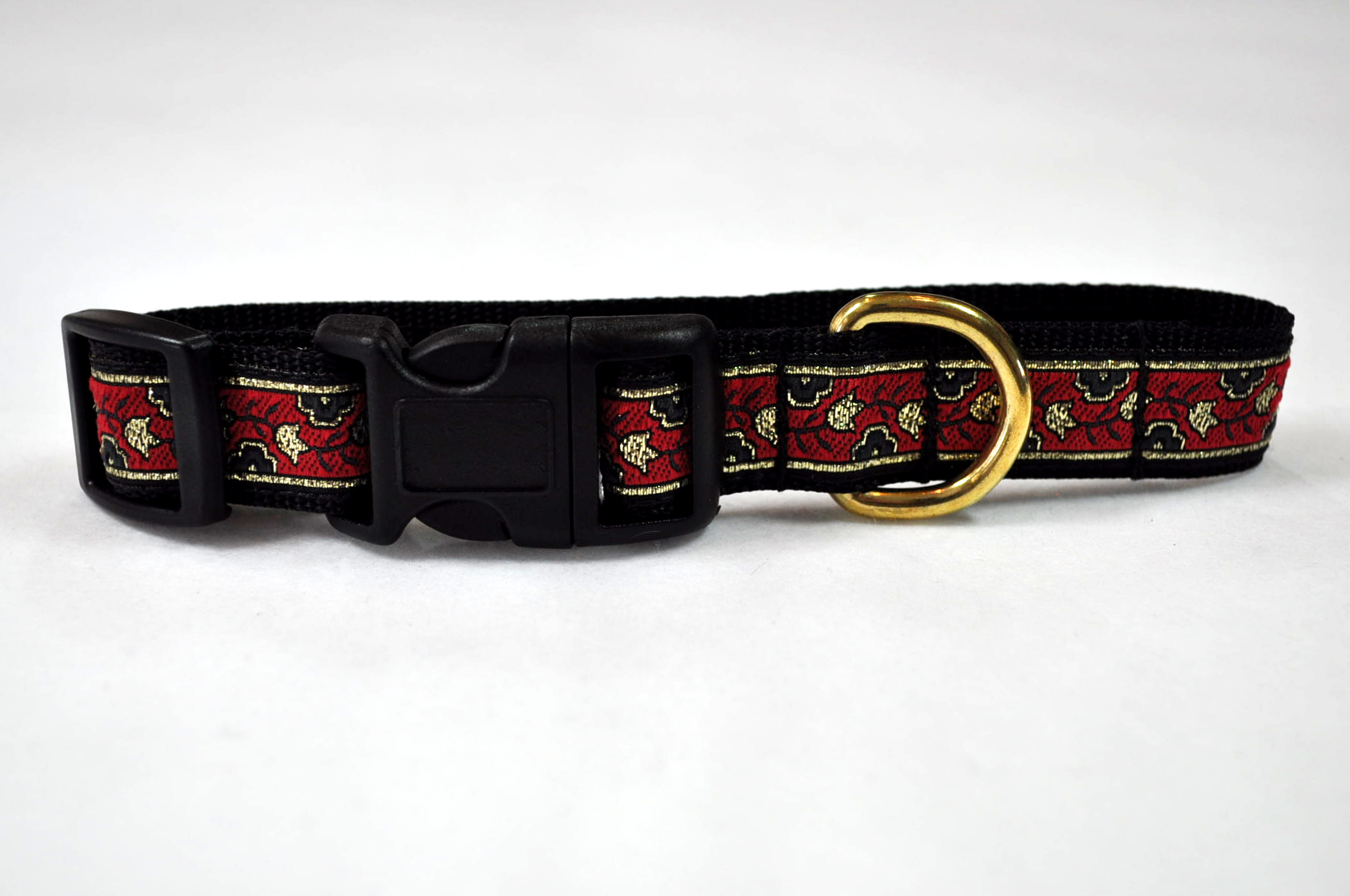 Celtic Flowers Narrow, Red/Gold/Black on 5/8 inch Black webbing