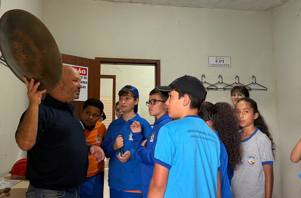 Silverado Multimetais recebe visita de estudantes em ação de integração e aprendizado
