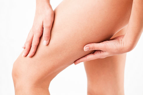 Holding_thigh.jpeg
