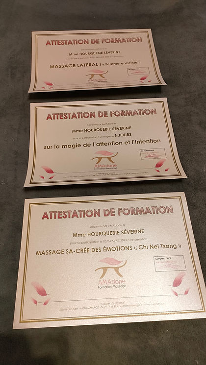Diplômes massages photo 14.jpg