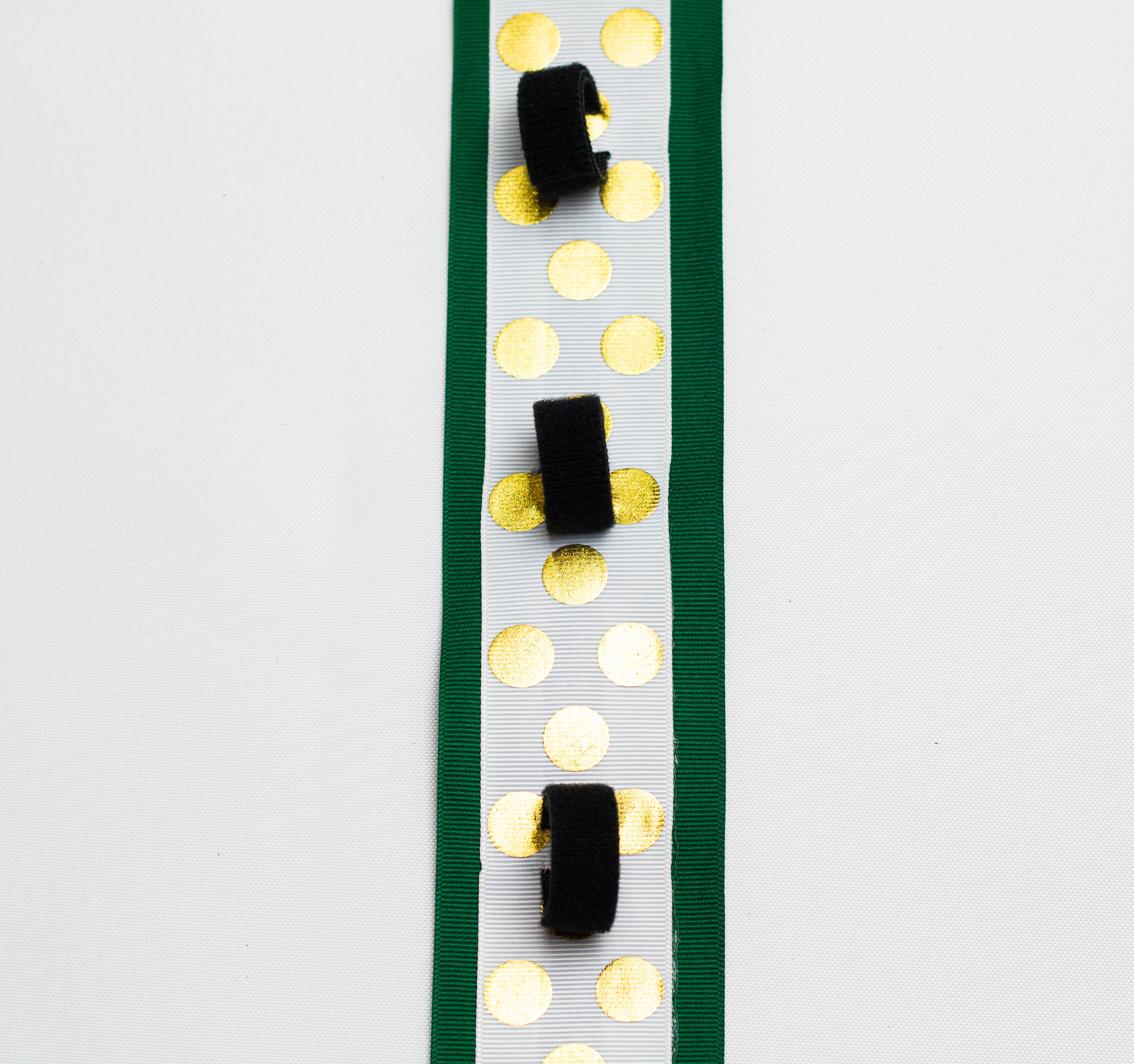 Gold Dots on Emerald