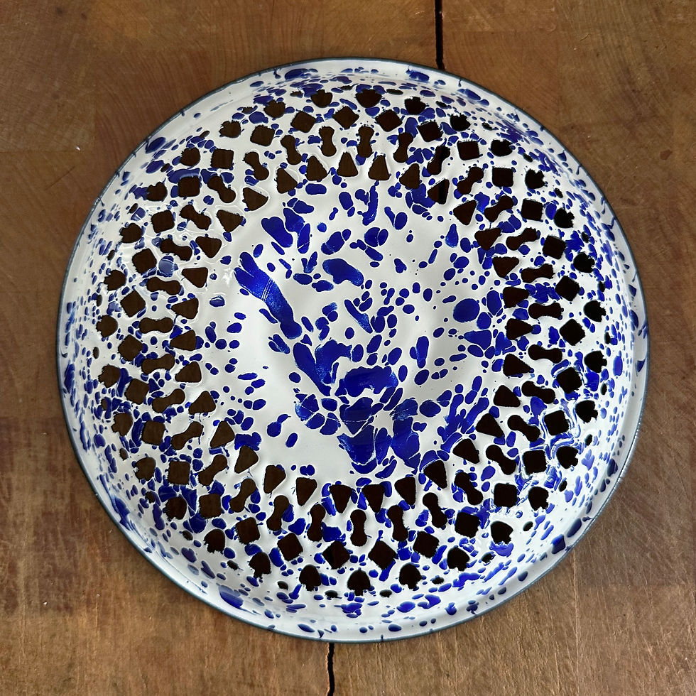 Thumbnail: Enamel Bread basket in blue and white splatter