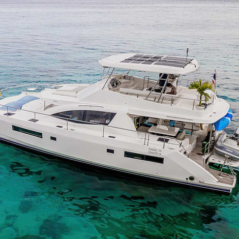 Индивидуальные морские прогулки и дайвинг на Пхукете с моторного катамарана Lagoon 51