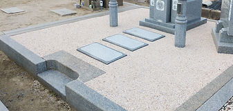 お墓の除草・清掃