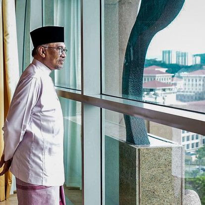 PMX: Sekarang masa selamatkan negara, jangan kira slogan parti.