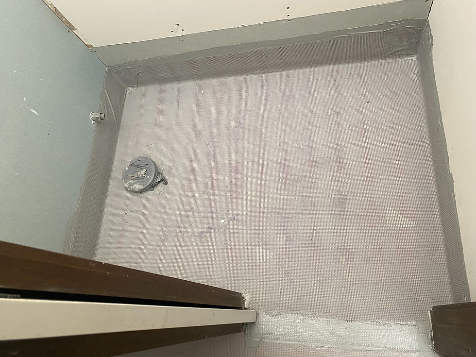 Toilet floor waterproofed with PDQ Poly
