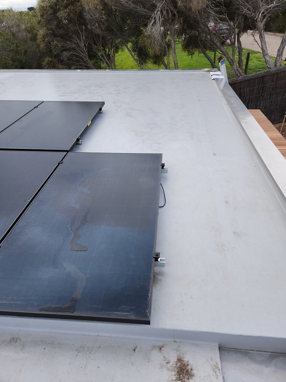 Stainless steel edge capping