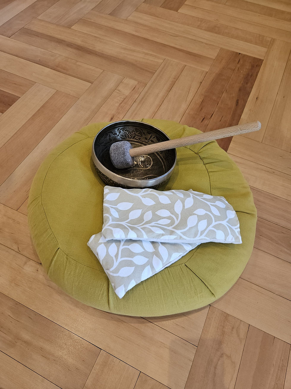 Augenkissen im ARANYA Studio Zürich