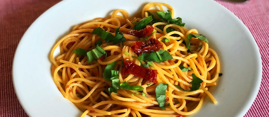 Spaghetti à l'ail et aux tomates séchées- avec Thermomix®