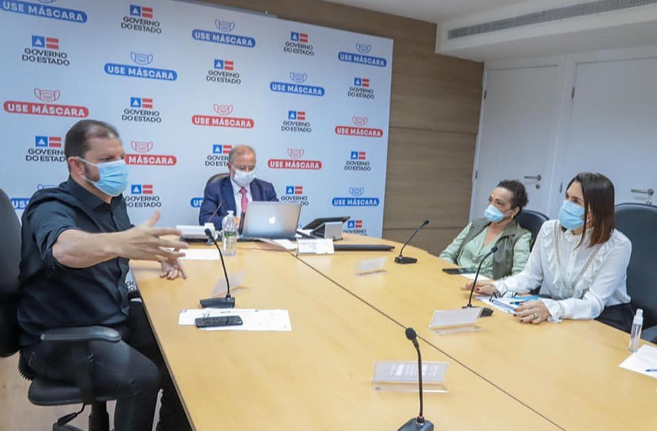 PREFEITO QUINHO REUNI-SE COM SECRETÁRIO ESTADUAL DE SAÚDE FÁBIO VILAS BOAS