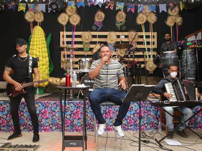 PRIMEIRO DIA DE LIVE EM COMEMORAÇÃO AO SÃO PEDRO. 