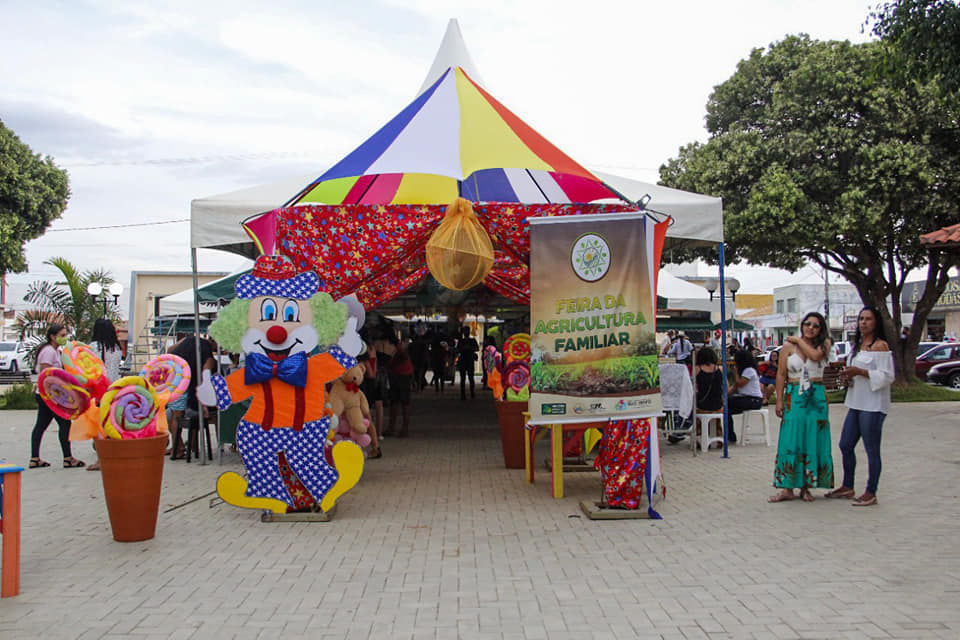 TERCEIRA FEIRA DA AGRICULTURA FAMILIAR E DE ARTESANATO DE BELO CAMPO FOI INICIADA 