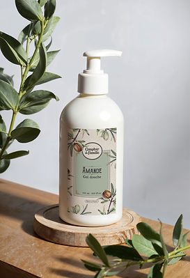 Refonte packaging gel douche Amande Comptoir de Famille — style naturel et botanique, éclAure création