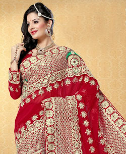0024006_marvelous-maroon-bridal-saree