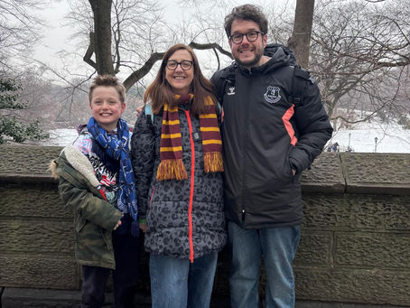 Victory 45–47 – Reviewing Fragrance in a Divided Room