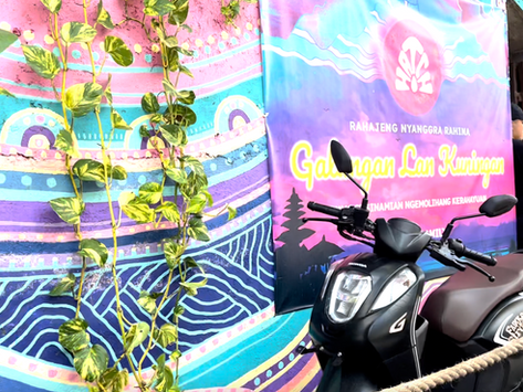 The psychedelic wall murals at Hatch Uluwatu