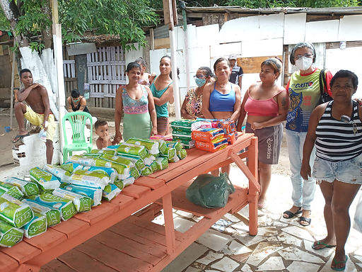Grito de Recife entrega absorventes