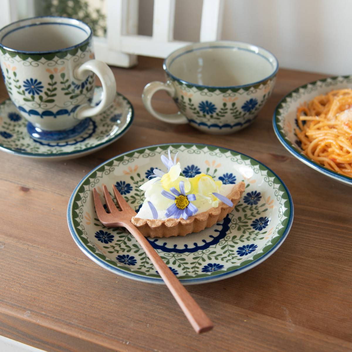 日牌 YAMANI 日本製 美濃燒 秘密花園系列 田園風甜品碟(16.5cm)